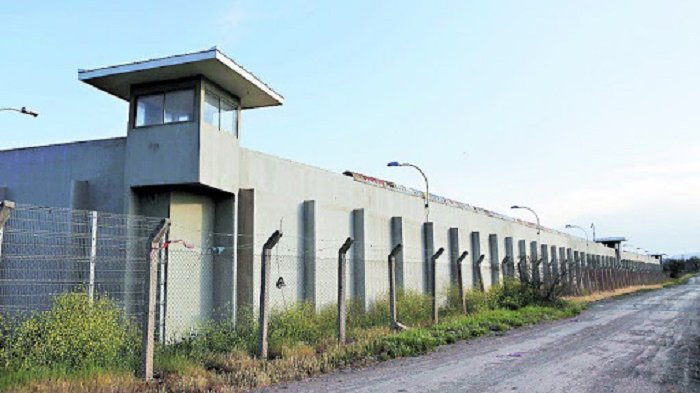 Gendarmería confirma que funcionaria de Punta Peuco dio positivo a COVID-19