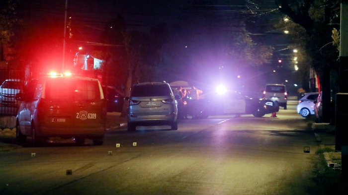 Noche de saqueos en Puente Alto: 16 detenidos en un solo sector durante el toque de queda