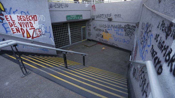 Solicitan el cierre definitivo de la investigación por supuestas torturas en el metro Baquedano