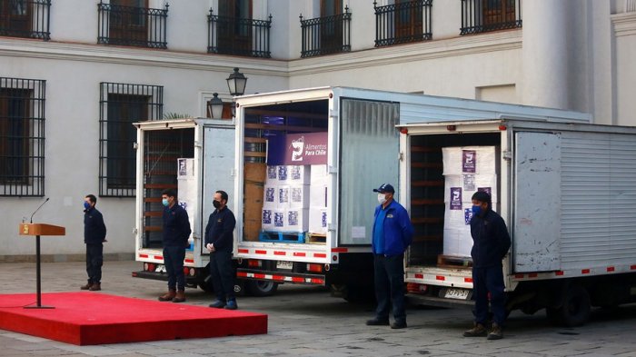 Presidente Piñera anuncia que van a acelerar entrega de cajas de alimentos a 60 mil diarias en la RM
