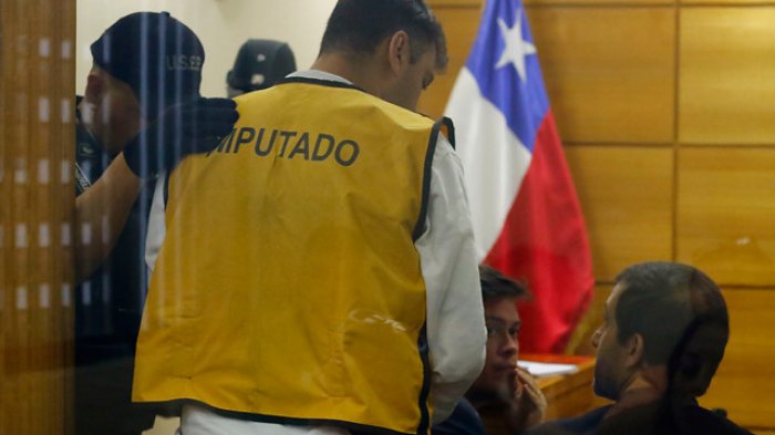 Piden 26 años de cárcel para concejal detenido por saqueo en mall de La Calera