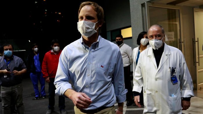 Tras retorno de subsecretario Zúñiga: Sochinf advierte que contactos estrechos deberían cumplir cuarentena de 14 días