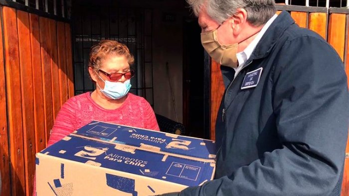 Oposición pide a Contraloría y al Servel que fiscalice entrega de cajas de alimentos del gobierno