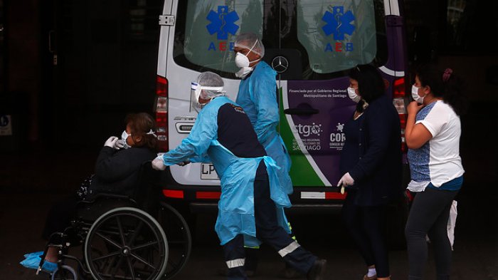 Gratuito y por todo 2020: Más de 200 mil funcionarios de la salud pública recibirán seguro de vida