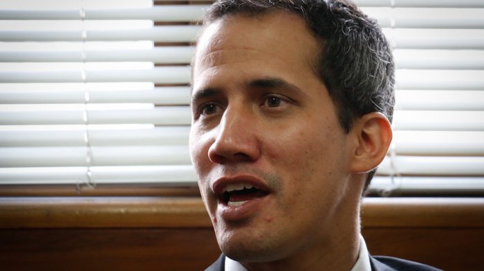 Francia desmiente a Venezuela y asegura que Guaidó no está en su embajada