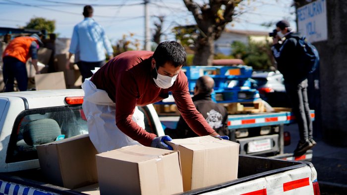Tras mea culpa del Gobierno: Así es el nuevo instructivo para la entrega de cajas