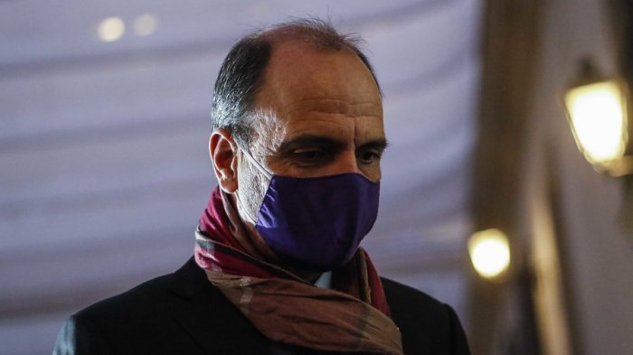 Ministro Cristián Monckeberg dio positivo a coronavirus