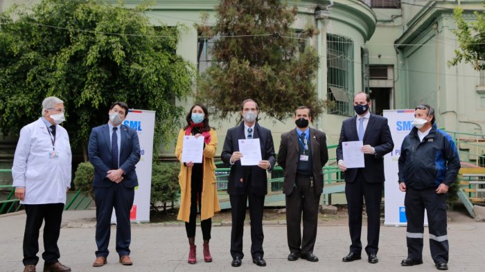 Entregan más de mil seguros de vida gratuitos a trabajadores del SML por su trabajo en pandemia