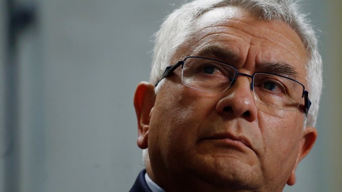 Ministro Paris se emocionó al recordar a Chiloé: “Una de mis primeras visitas a regiones será al Hospital de Achao”