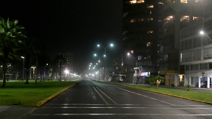 Con marihuana y hongos: Descubren fiesta clandestina en pleno centro de Iquique bajo toque de queda