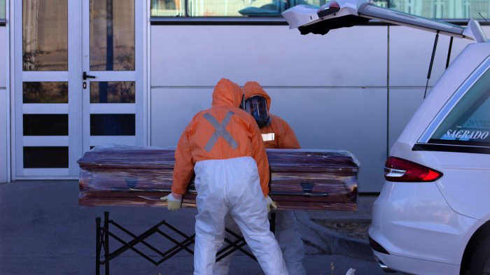 Diego Pardow advierte que casi se ha duplicado la cifra de personas que fallece en sus casas a causa del COVID-19