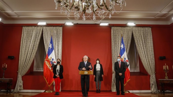 Gobierno presenta proyecto destinado a madres, padres y cuidadores de menores de 6 años