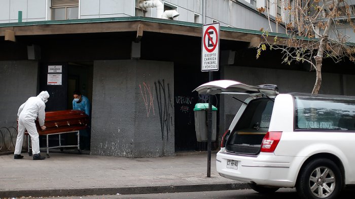 Más de 25 mil muertes podría registrar Chile por COVID-19, según última proyección de la U. de Washington