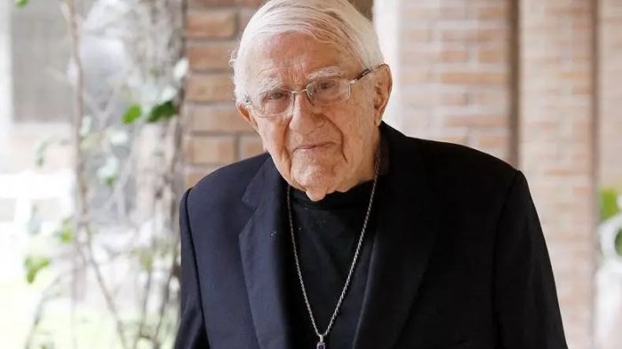 Certificado confirma que Bernardino Piñera murió a causa de neumonía por COVID-19