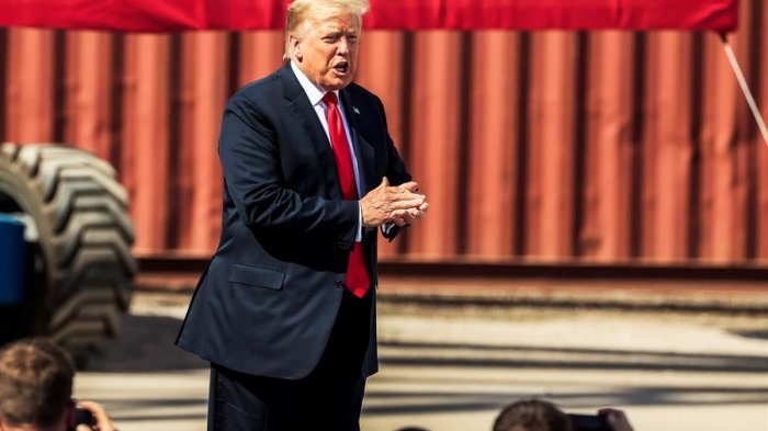 Donald Trump eliminó un tuit con video de un seguidor suyo que gritó: 