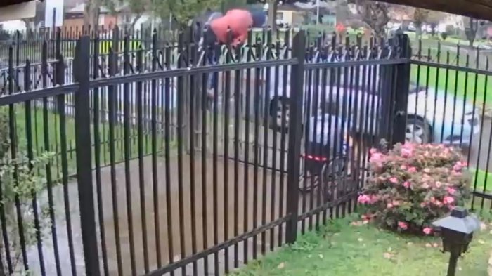 Se los encontró al salir de la ducha: Hombre en silla de ruedas frustró robo en su casa con ayuda de vecinos