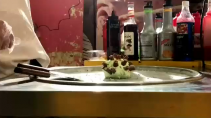 Crean helado en honor al COVID-19 en Egipto: Tiene sabor a menta y barquillos de chocolate