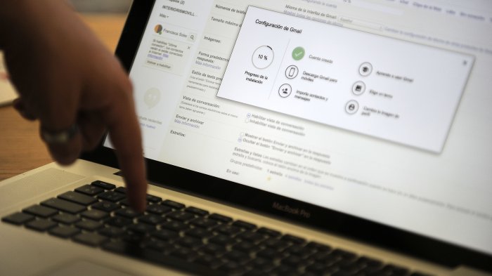 Ciberdelito contra adulto mayor: Le robaron $6 millones de su cuenta y ni siquiera usa Internet