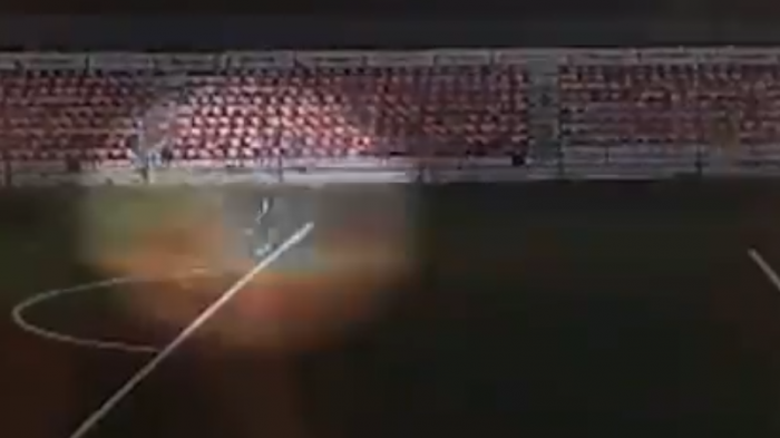 Video captó el momento justo: Le cayó un rayo mientras entrenaba y ahora está en coma inducido