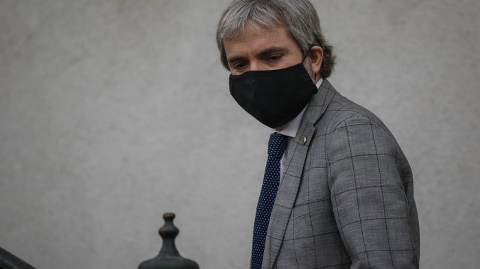 Blumel por retiro de fondos en AFP: 