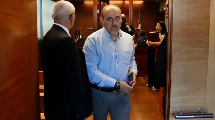 Dictan prisión preventiva para ex funcionario de la municipalidad de Providencia por malversación de fondos públicos