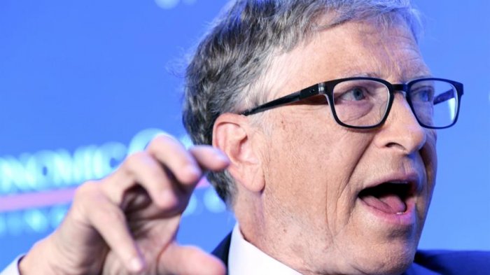 Bill Gates dice que la pandemia será más larga 