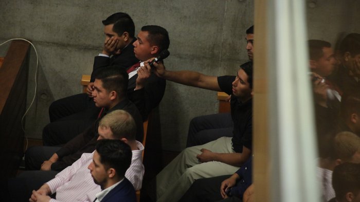 Reformalizan a 12 carabineros acusados de torturas en Plaza Ñuñoa: Habrían cometido más delitos