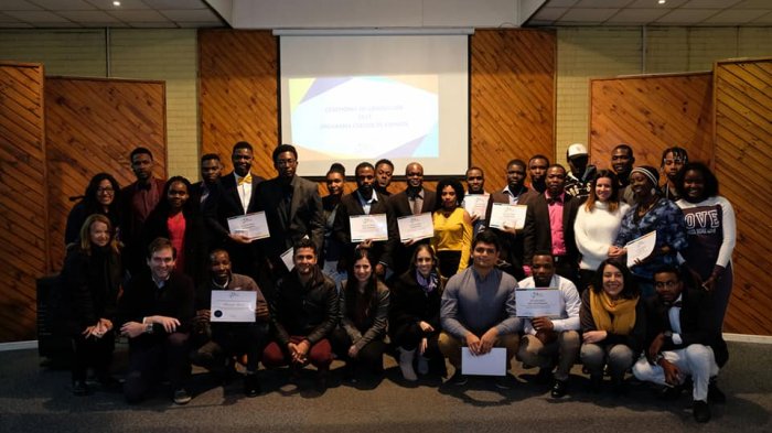 Curso de español para migrantes y refugiados: Así puedes acceder al material de forma online