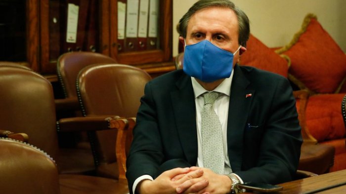 Voto clave de Chile Vamos para retiro de fondos AFP: Diputado Moreira anunció que se internó por problemas de salud