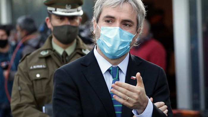 Blumel condena desmanes: “Esta no es la forma de ayudar a la clase media y a los pensionados