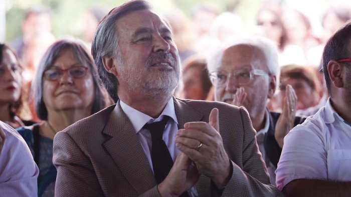 Guillier se autotrolleó con un meme suyo: “Igual en un rato más a mimir”