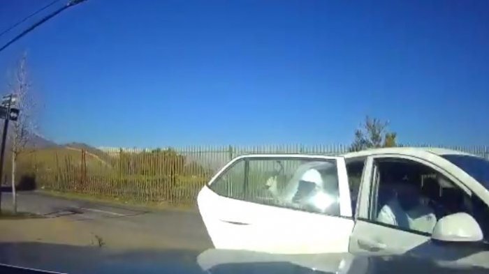 Conductor que frustró encerrona en La Florida: “Al acelerar le pegué a uno con la puerta”