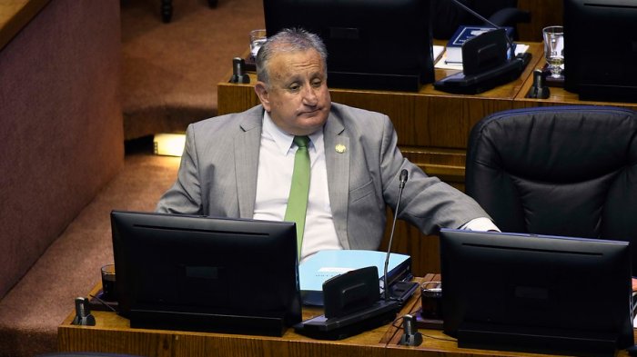 Senador Durana, a favor del retiro del 10%, cree que Piñera no debería vetar el proyecto