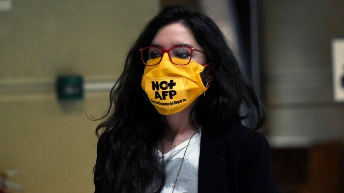 Camila Vallejo dice que a José Piñera 