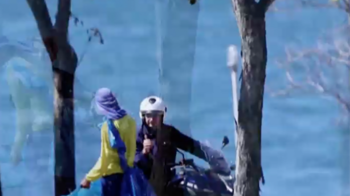 Captan a Bolsonaro en moto y sin mascarilla pese a que último test dice que aún está con COVID-19