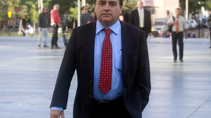 Alcalde de Colina pide mayor fiscalización tras anuncio de que su comuna entra a etapa de transición