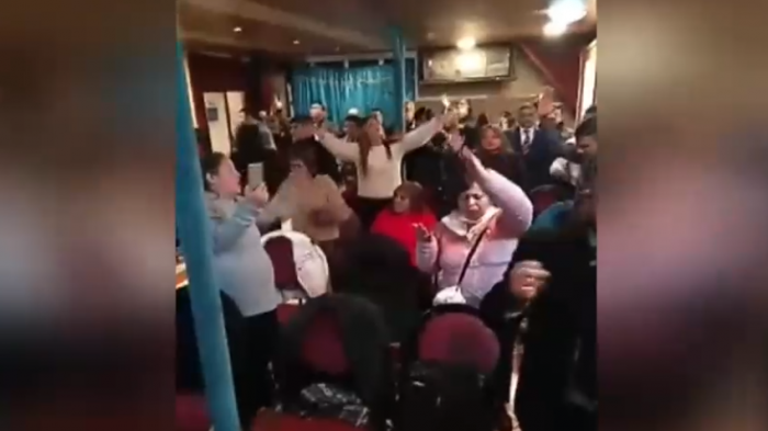 Más de 70 personas participaban de culto religioso en El Bosque: 