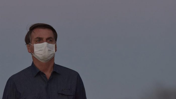 Denuncian a Bolsonaro ante la Corte de La Haya: Trabajadores de la salud lo acusan de genocidio