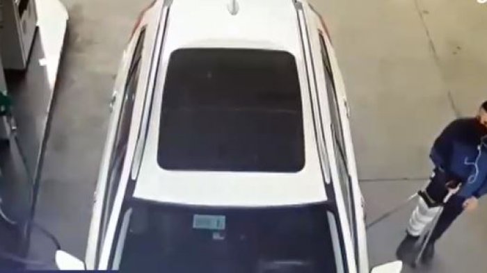 Con bota ortopédica y muletas: Detienen a sujeto que robaba a vehículos en bencineras