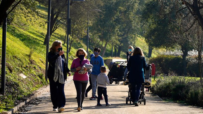 4 claves para reunirse con familias y amigos de forma segura en etapa de Transición