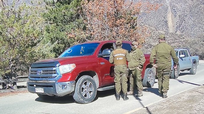 Autoridades controlan en Farellones tras desplazamientos y recuerdan que centros de ski están cerrados