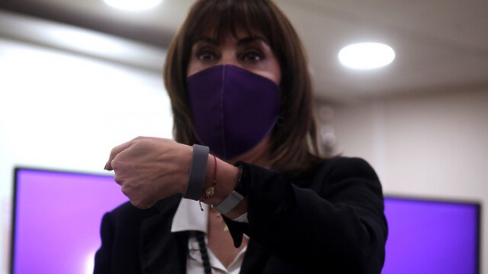 Lanzan pulsera de emergencia que emitirá alerta para mujeres que sufren violencia