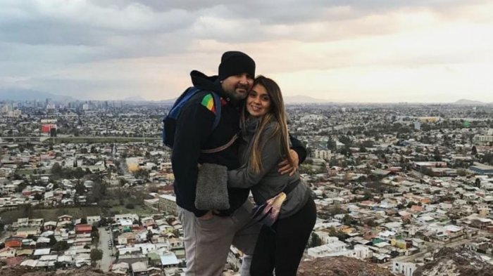 Mujer se contagio con COVID-19, el esposo hizo cuarentena, ella se recuperó y a él le negaron la licencia