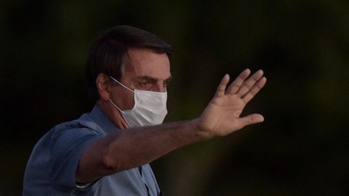 Bolsonaro tiene una infección pulmonar por moho tras recuperarse del COVID-19