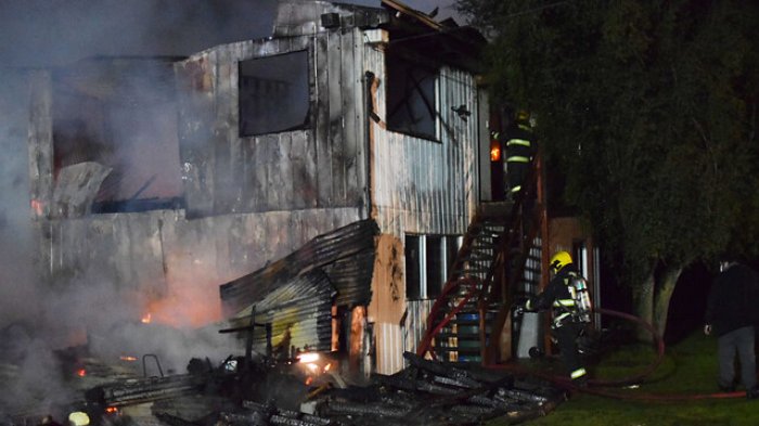 La Araucanía: Reportan nueva noche de incidentes con quema de camiones y maquinarias