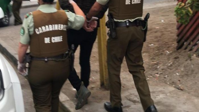 Detienen a dos hombres que vendían salvoconductos y permisos adulterados: Obtuvieron más de $10 millones