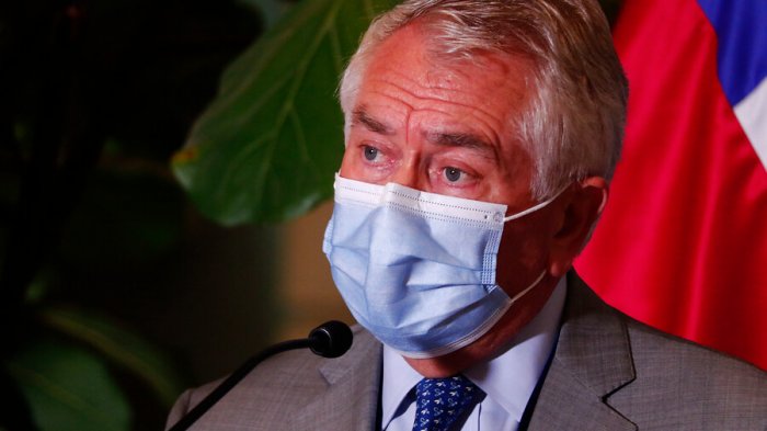 Ministro Paris dice que estudiarán 