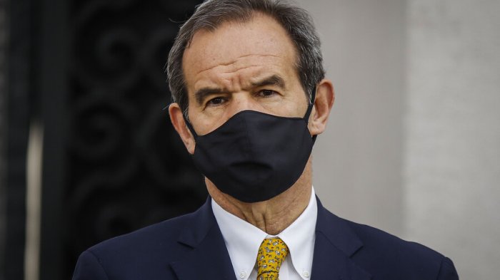 Ministro Allamand expresa “el repudio del Gobierno de Chile al régimen dictatorial de Maduro