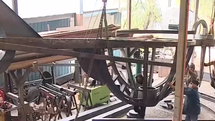 500 años del Estrecho de Magallanes: Escultor chileno trabaja en mega estructura que viajará de Pirque a Punta Arenas