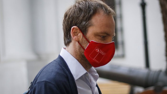 Zúñiga y opción de regreso a clases pese a no tener una vacuna: 